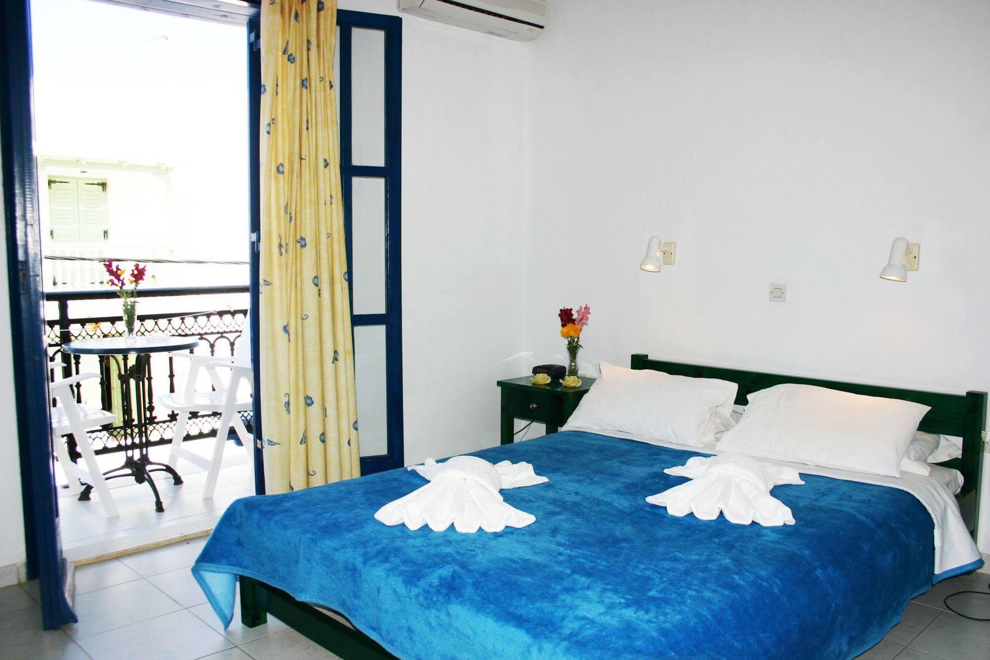Ikaros Studios & Apartments Naxos City Exterior foto